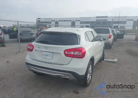 2017 Mercedes-Benz Gla 250 4Matic z USA, uszkodzony, nr VIN WDCTG4GB5HJ340252